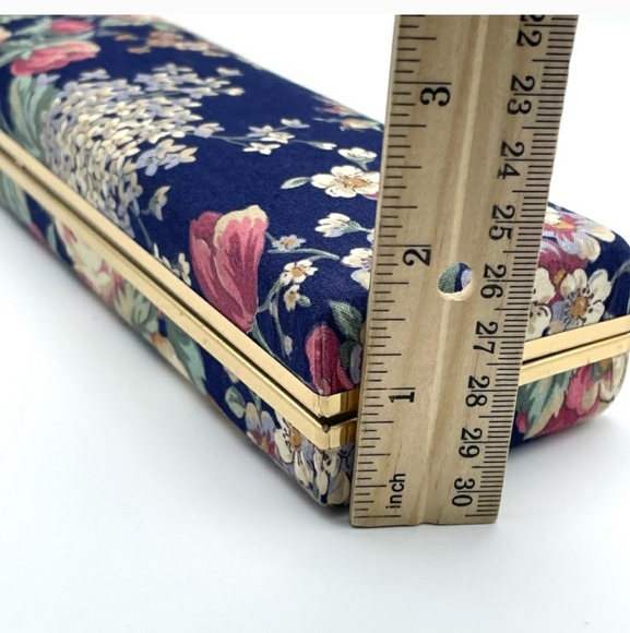 Vintage Floral Jewelry Box - Blue and Cream - Picture 5 of 11